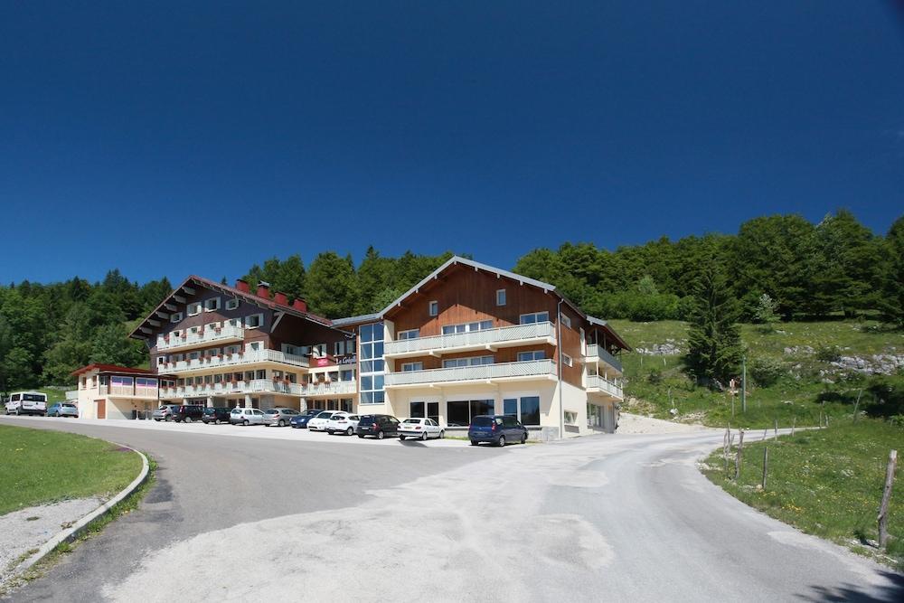 Village Vacances Le Grepillon Ле-Русс Екстер'єр фото